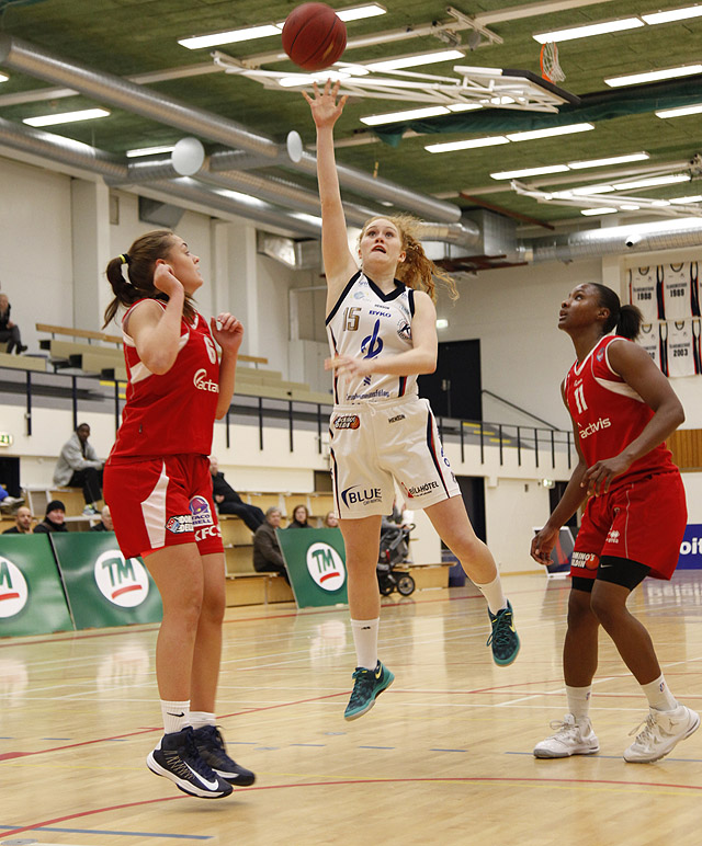 Góður sigur í fyrsta leik hjá Keflavíkurstúlkum - Stutt viðtal við Bríet Sif