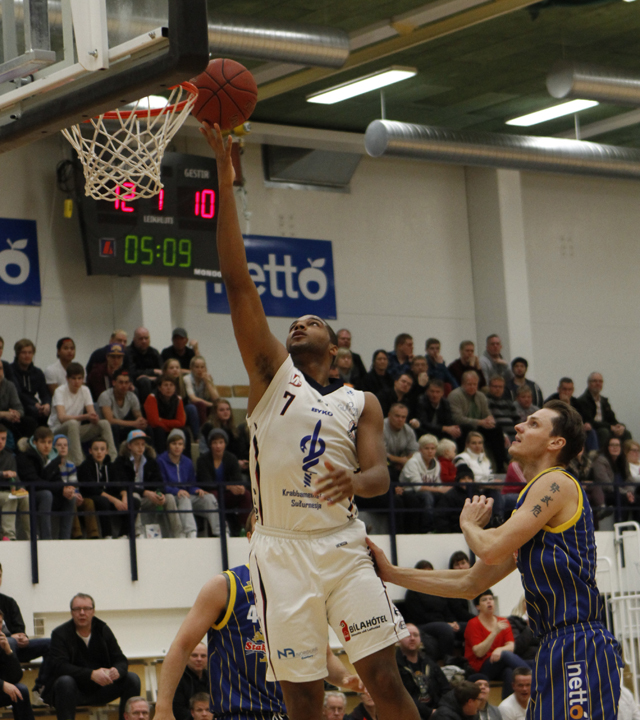 Keflavík sigraði Fjölni