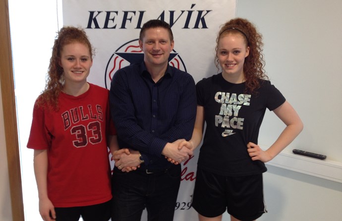 Sara og Bríet semja til tveggja ára