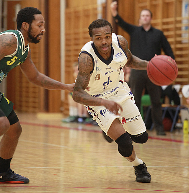 Sköllunum skellt - Fjórir sigrar í röð í deild