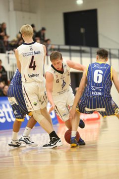 Karla- og kvennaliðið leika í kvöld í Lengjubikarnum - Stórleikur í TM-Höllinni